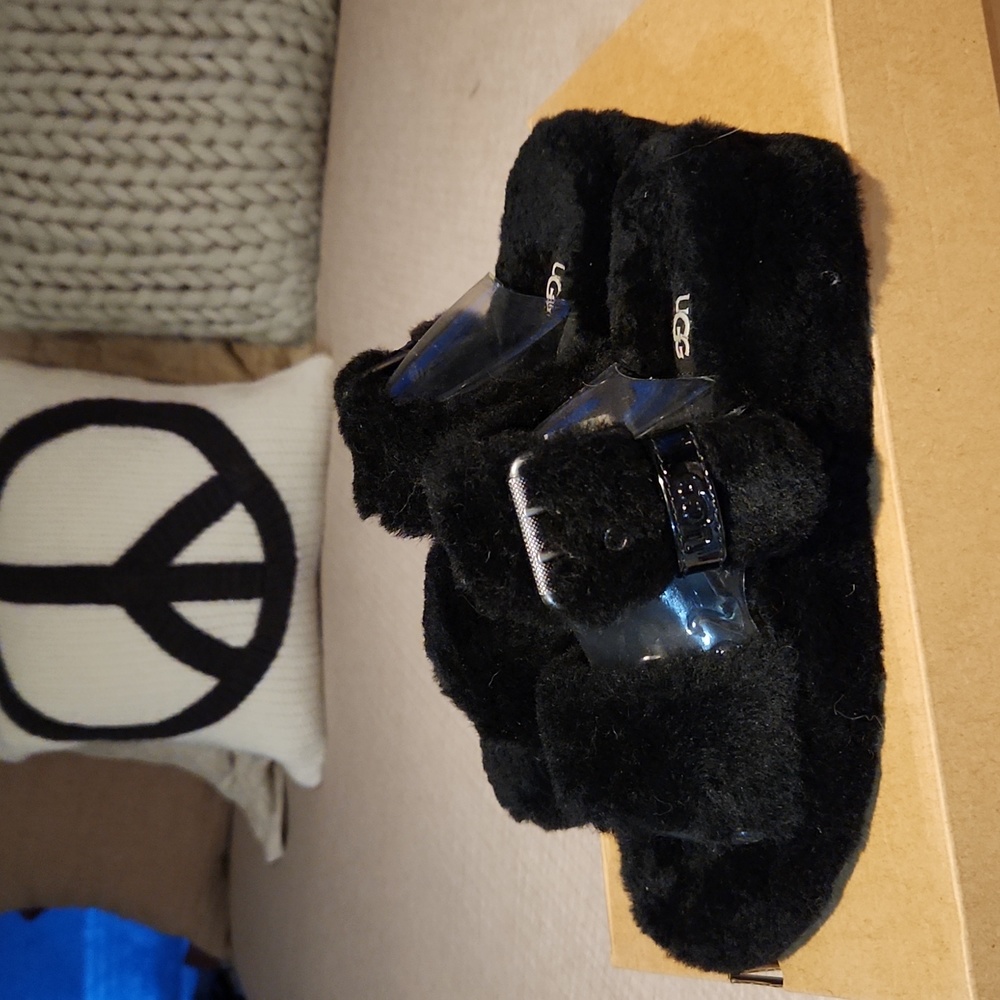 Women's UGG Fuzz Yeah